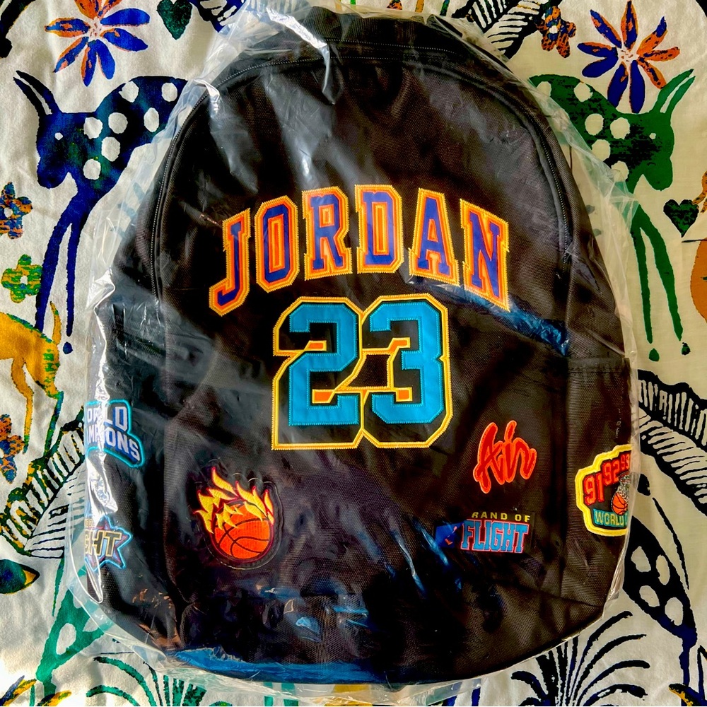 Jordan Patch Backpack - 9A0846-023 (27L) - Picture 1 of 5
